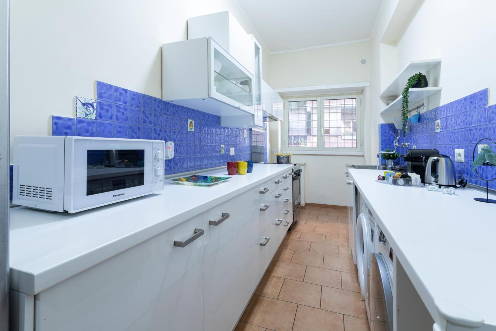Anastasia Charming Close To Vatican Museum * Rom